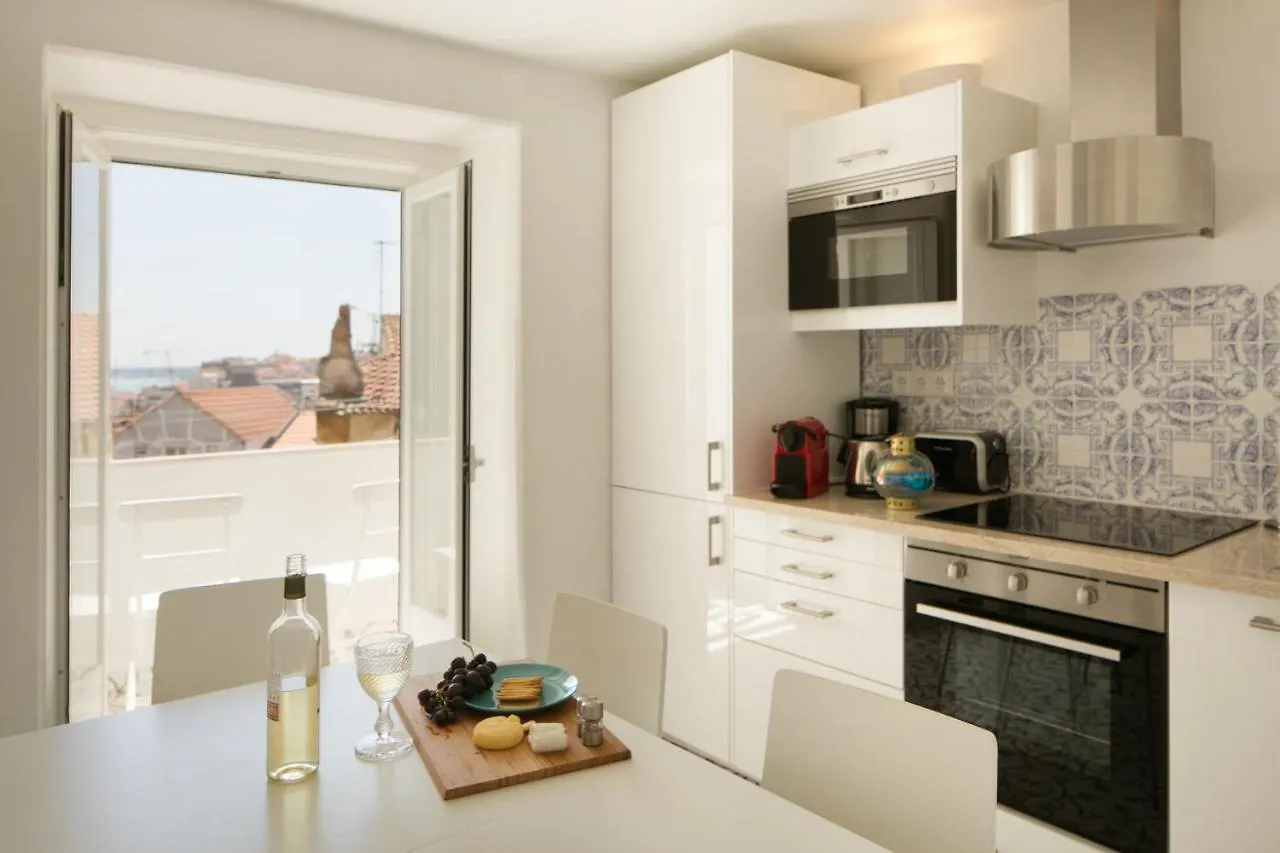 Apartment Apartamento Com Varanda No Centro De Lisboa, Ttl269 Portugal